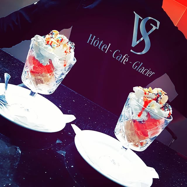 Signature Velsatis ice cream coupes